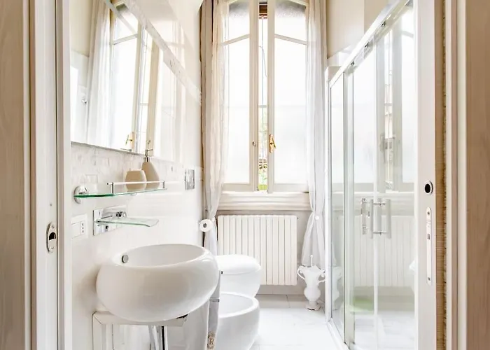 Exquisite Via Crema * Milano